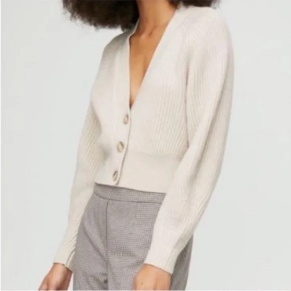 Babaton Cream Ribbed Button Front Cardigan XXS Cropped V Neck Sweater